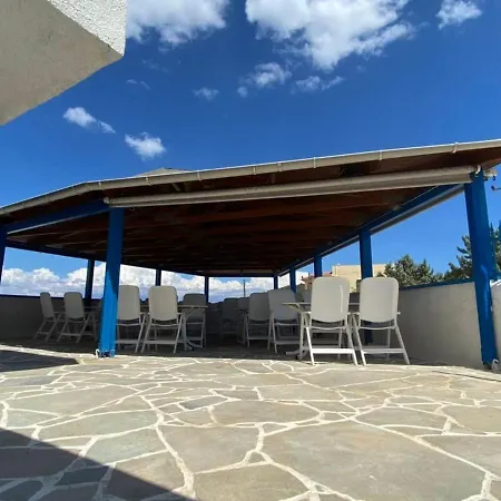 Blue Dolphin Studios And 3*
