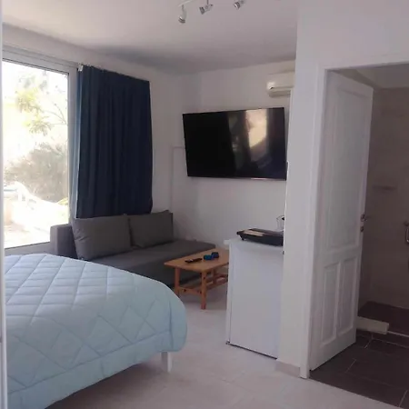 Aparthotel Blue Dolphin Studios And 3*