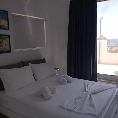 Aparthotel Blue Dolphin Studios And 3*
